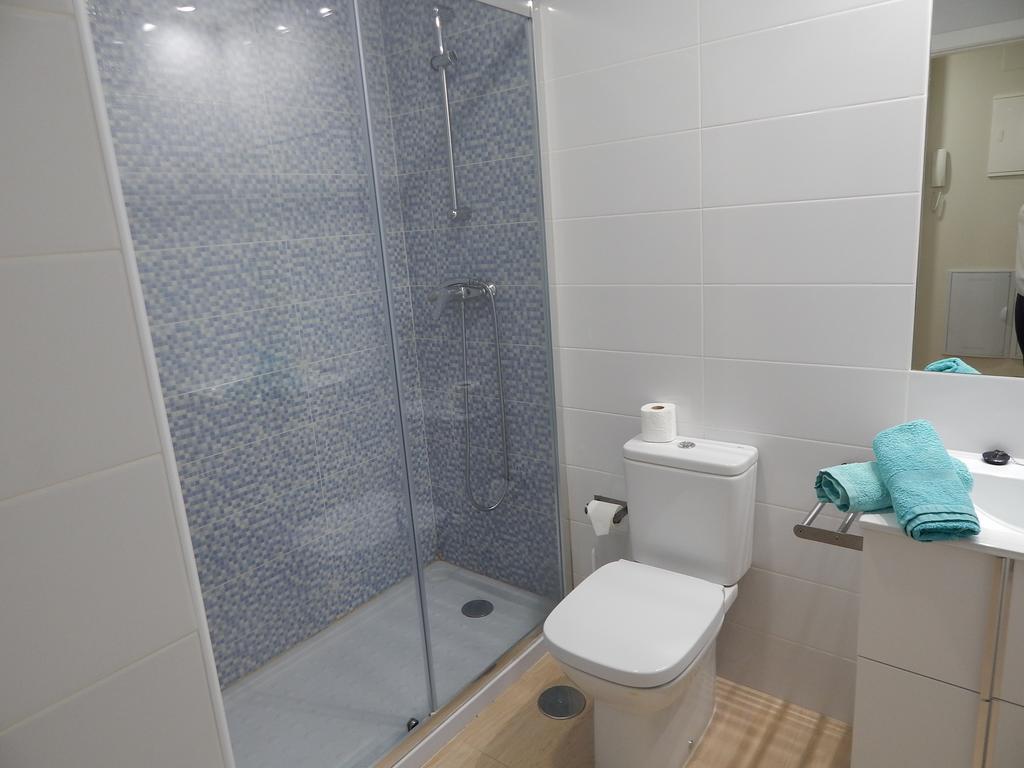 Apartamentos La Rosita Benidorm Oda fotoğraf
